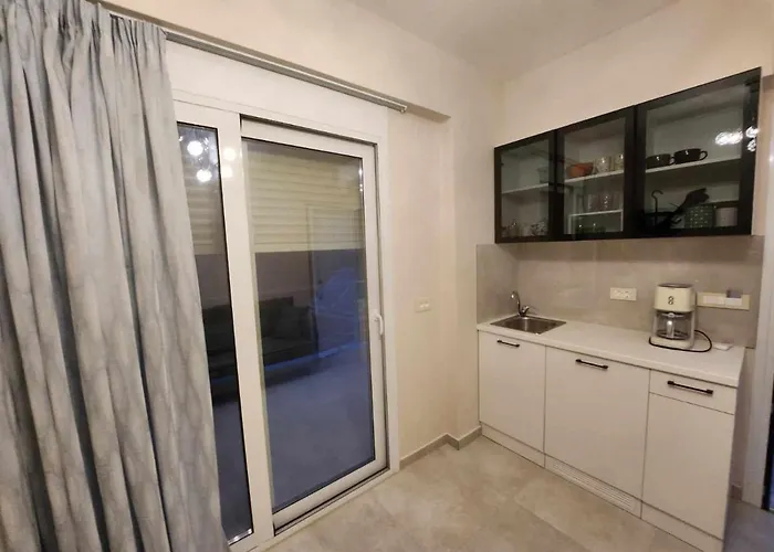 Giotis Apartments